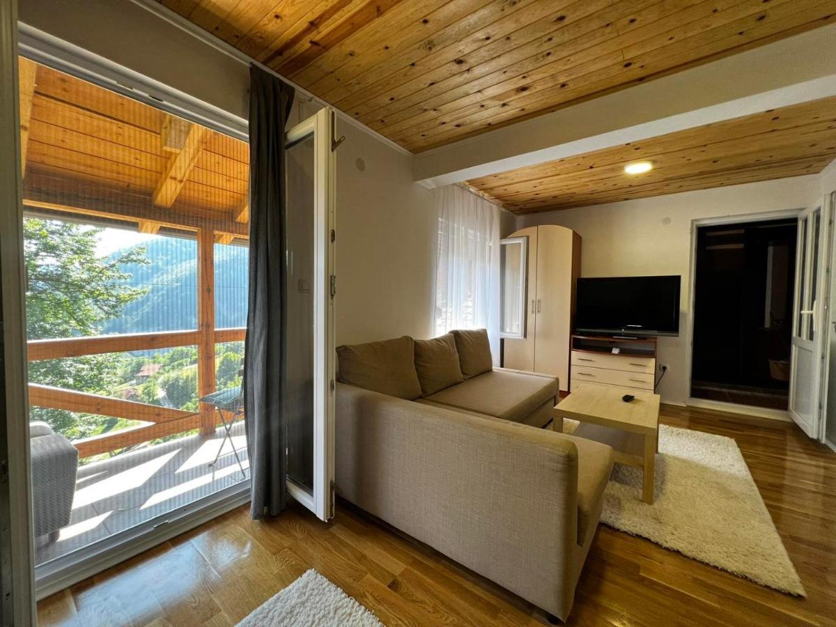 Ljubav Stara Zaovine Hotel Lazici Eksteriør billede