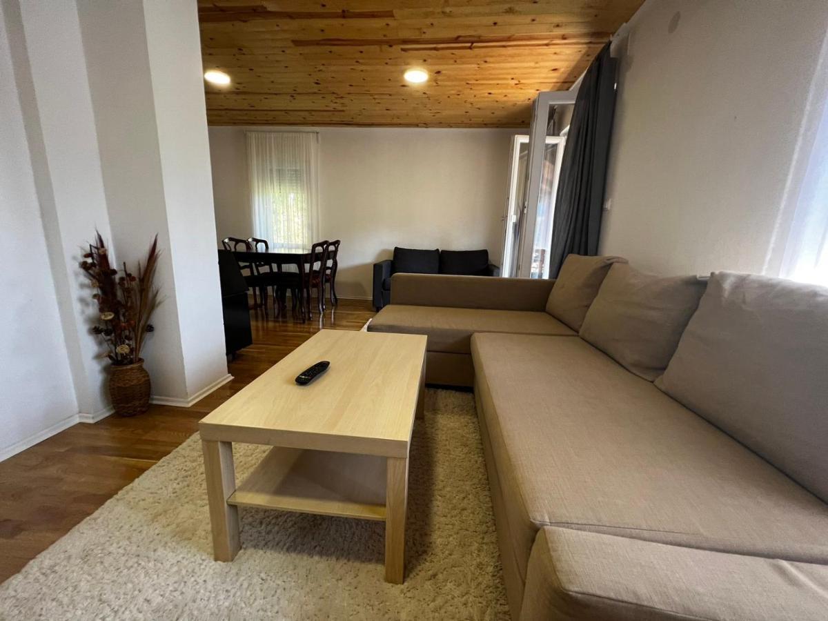 Ljubav Stara Zaovine Hotel Lazici Eksteriør billede