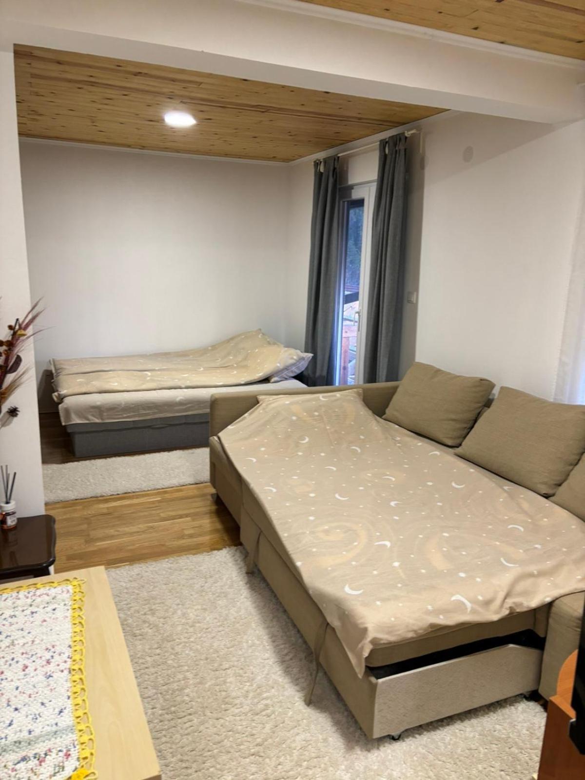 Ljubav Stara Zaovine Hotel Lazici Eksteriør billede
