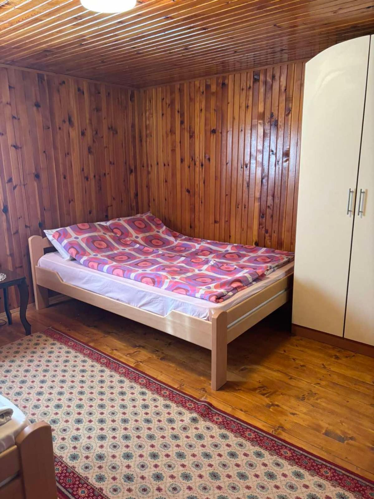 Ljubav Stara Zaovine Hotel Lazici Eksteriør billede