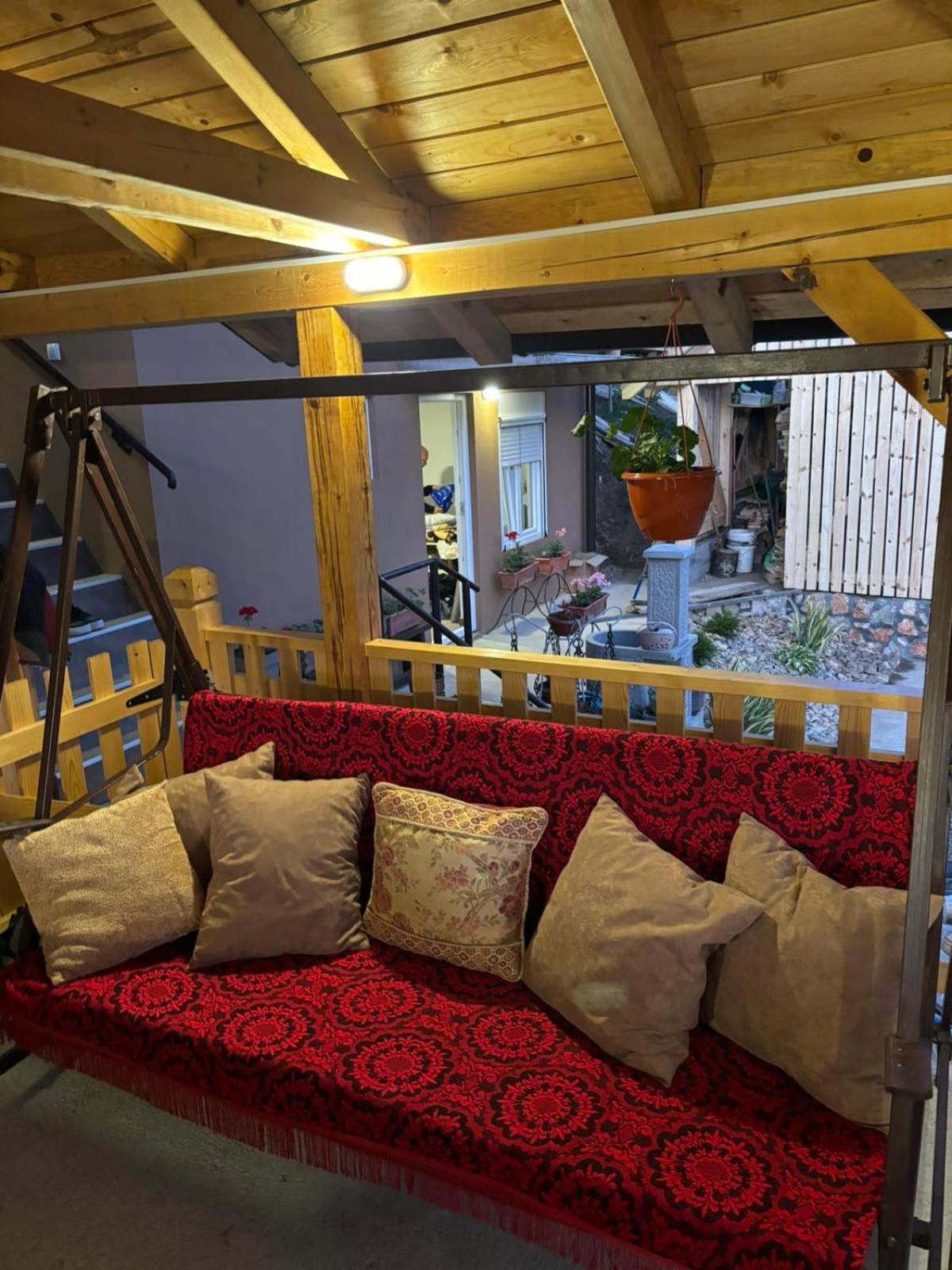 Ljubav Stara Zaovine Hotel Lazici Eksteriør billede