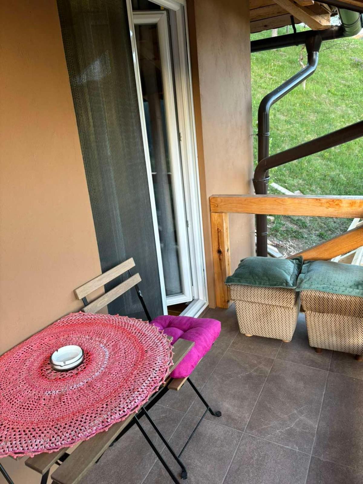 Ljubav Stara Zaovine Hotel Lazici Eksteriør billede